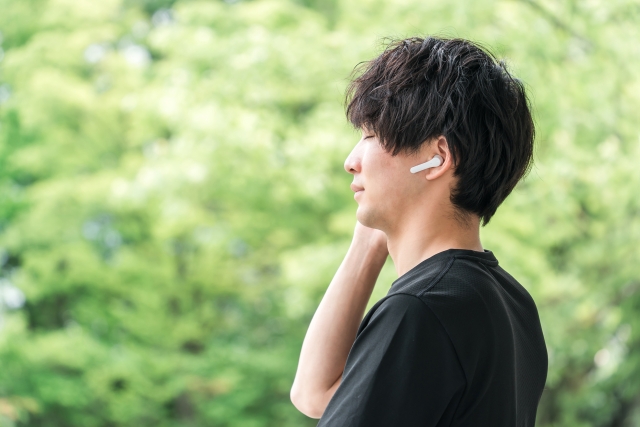 AirPods Pro片耳だけザーザー音？原因と今すぐできる対処法を解説！